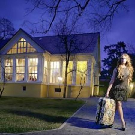 Boutique Hotel Villa P Uzhhorod Exterior photo